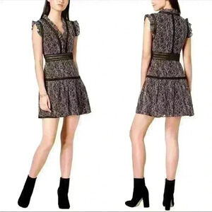 Mare Mare Women’s Gopal Ruffled Lace Dress. Size small